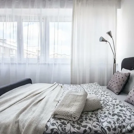 Coco Christina 2 Varsovie